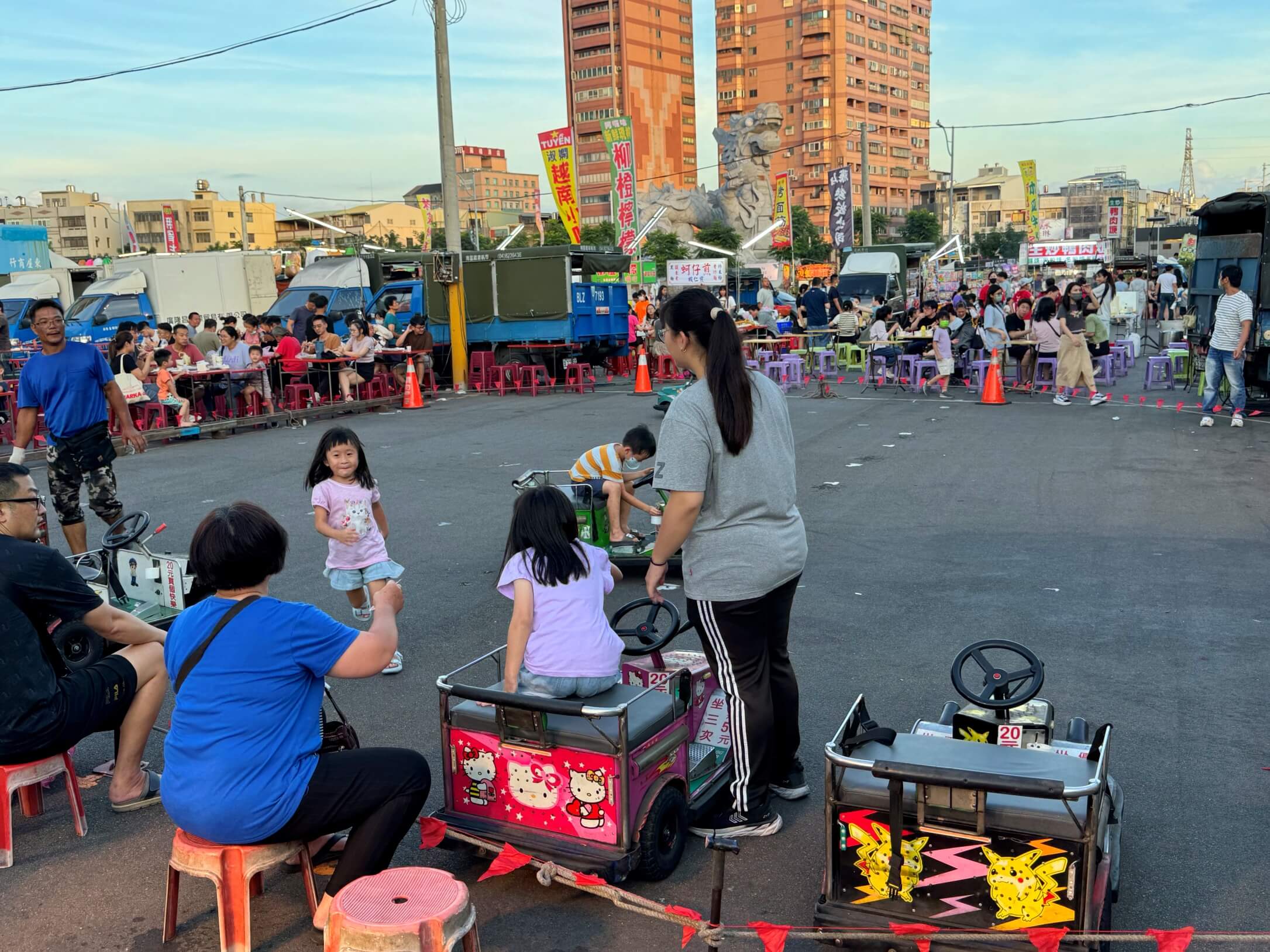 員林龍燈夜市