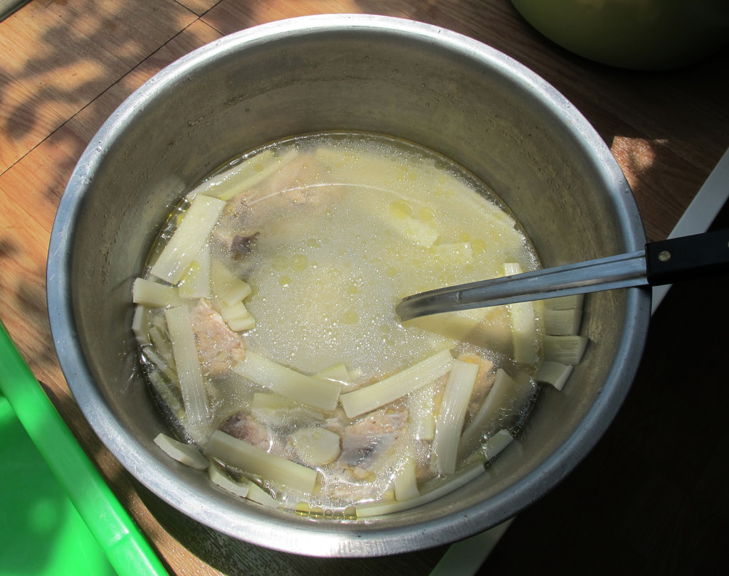 竹筍雞湯